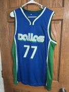 Luka Doncic Dallas Mavericks Jersey (Size M)