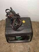 Die Hard Full Automatic Battery Charger and Engine Starter (For 6 & 12 Volt Batteries)