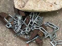 Tire Chains w/ Carrying Sack