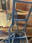 Metal Deer Stand
