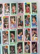 (90+) 1980-81 Topps Basketball Cards - Un-Perforated