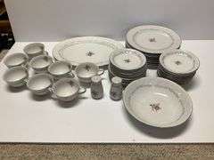 Royal Swirl Fine China Collection