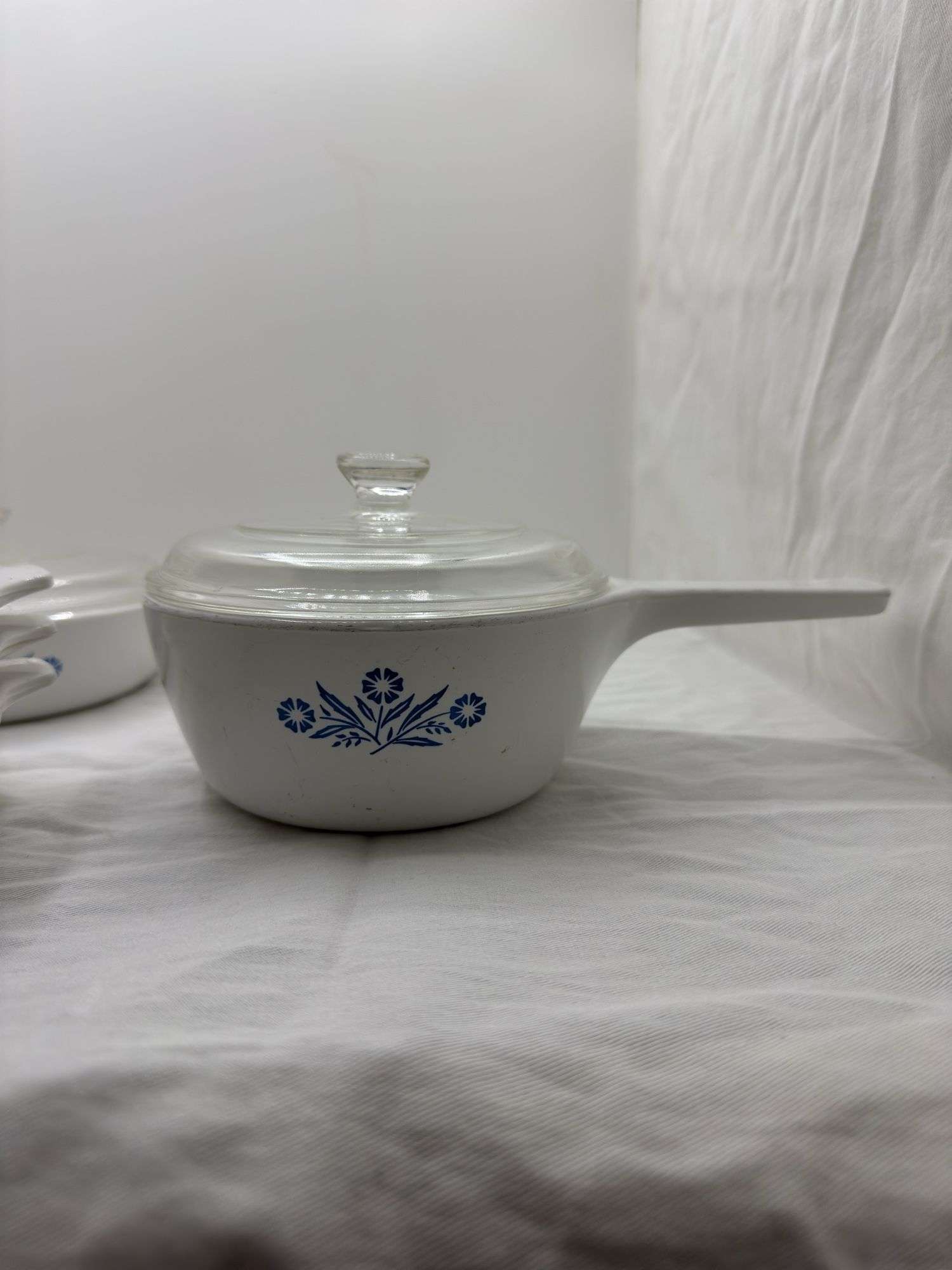 CORNINGWARE BLUE CORNFLOWER FRYING PANS, MINI CASSEROLE DISHES