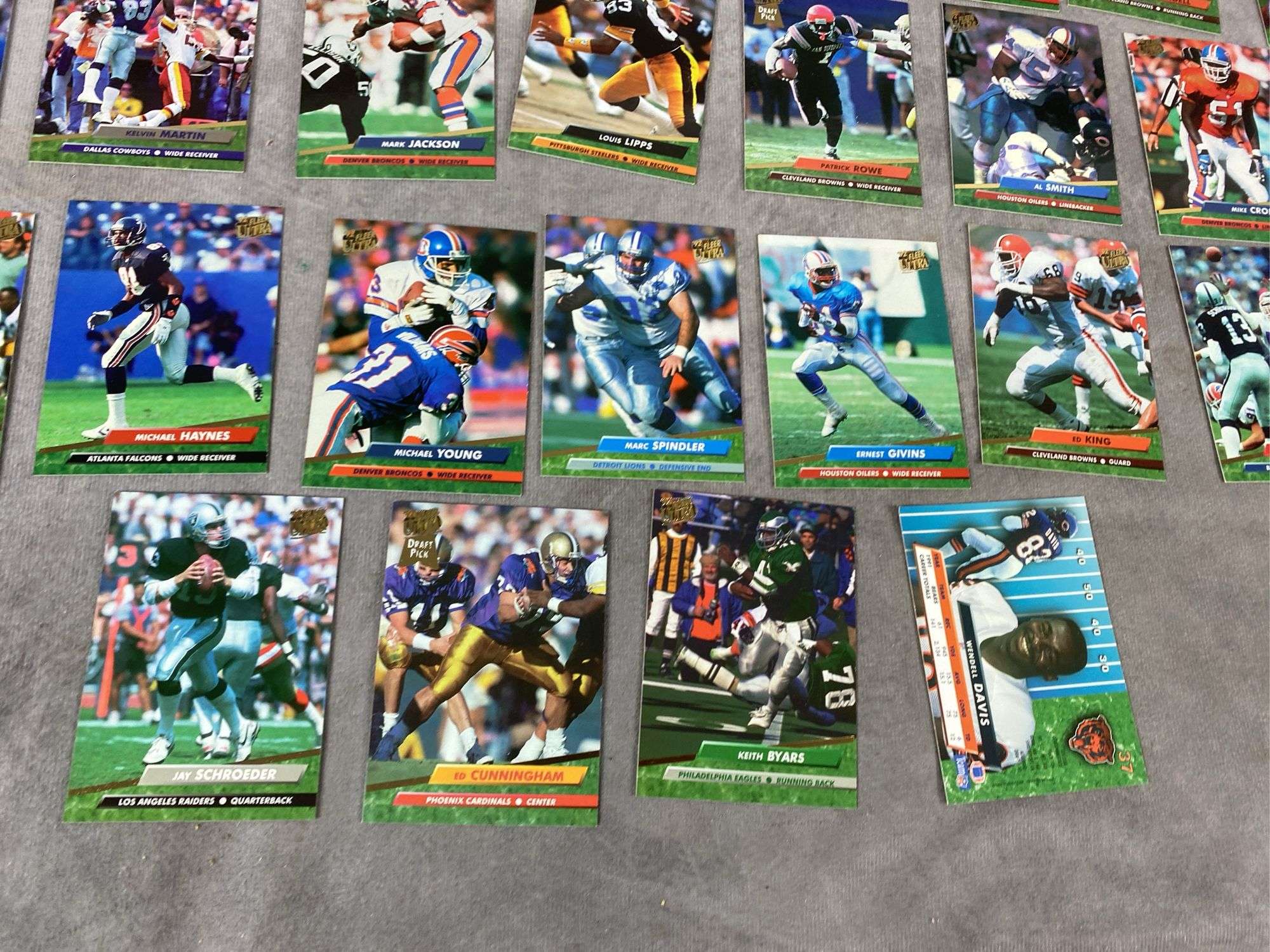 1992 Fleer Football Cards