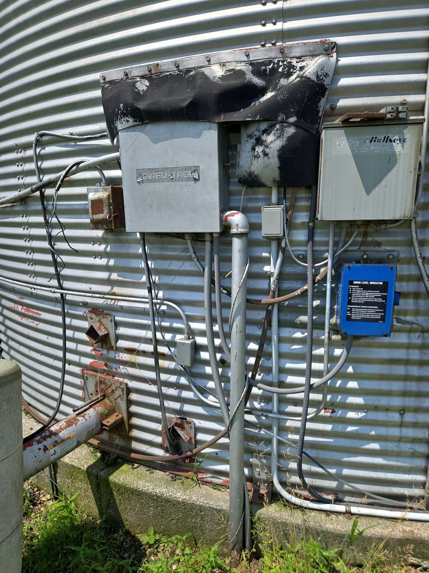 7,000-bushel grain bin with a Shivvers Agri-Drying & Storage System