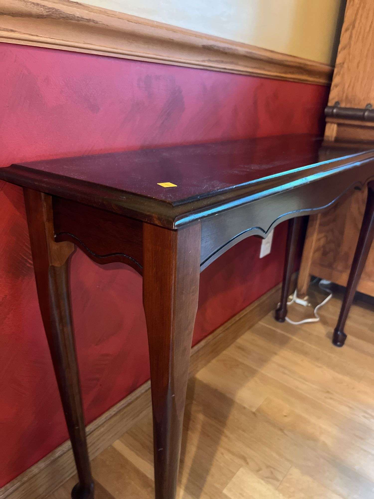 Queen Anne Style Sofa Table