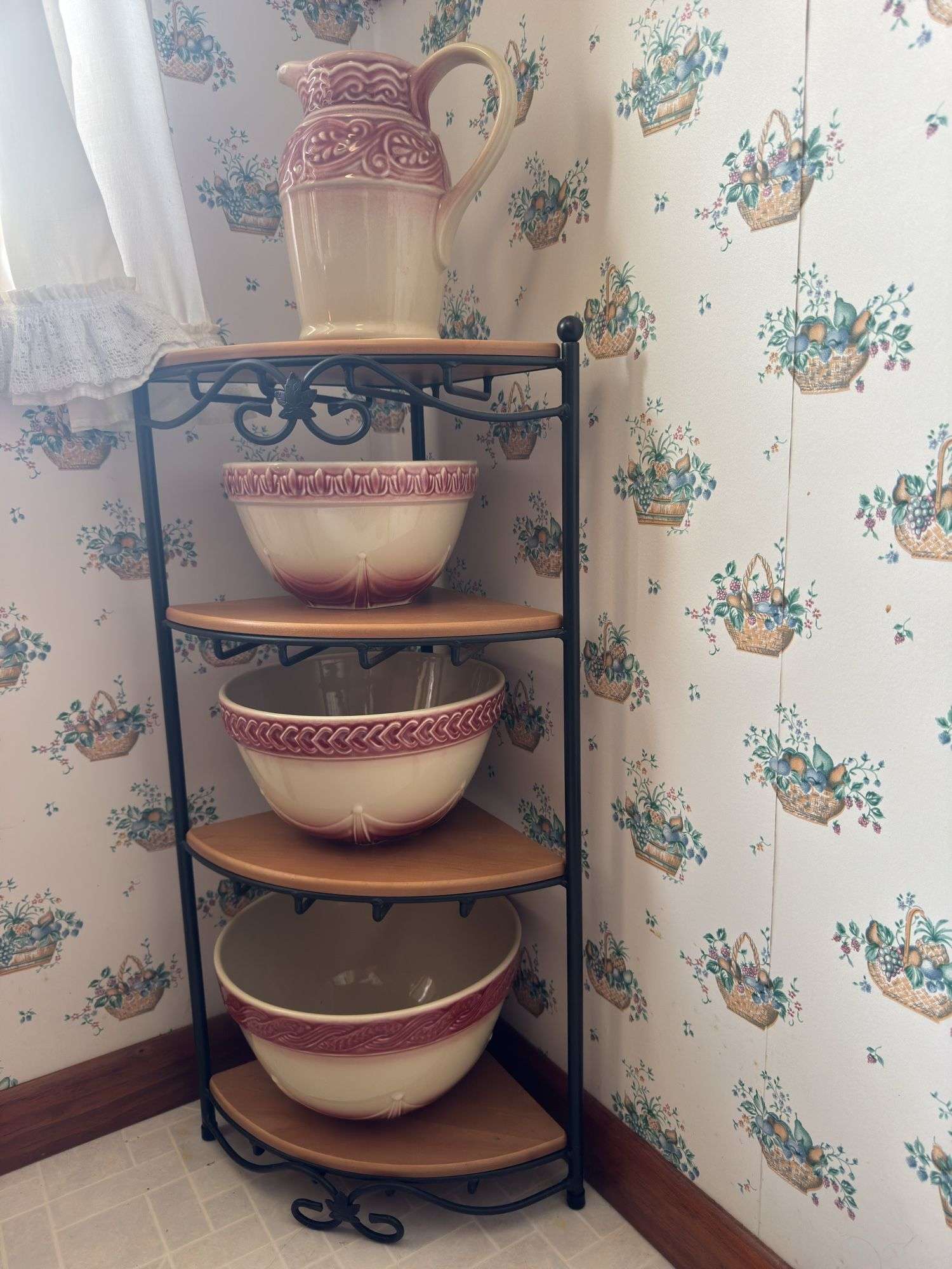 LONGABERGER POTTERY PITCHER AND BOWL SET WITH CORNER SHELF