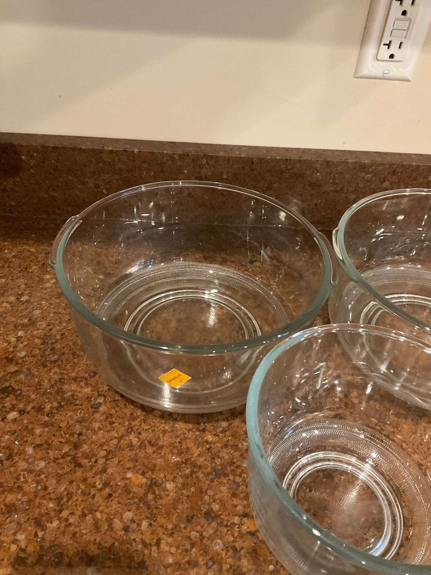 3 Piece Anchor Hocking Mixing Bowls