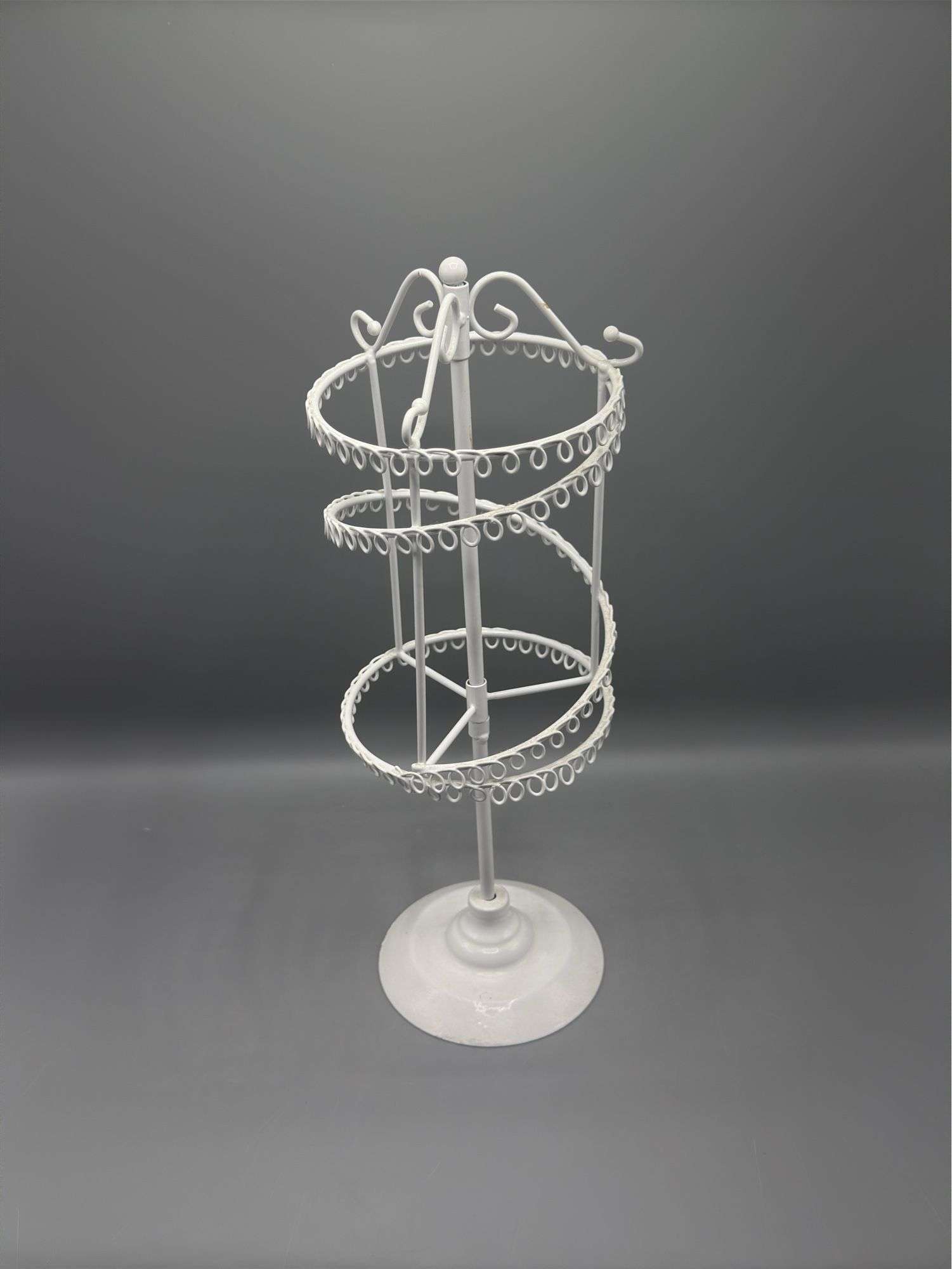 ROTATING JEWELRY CAROUSEL