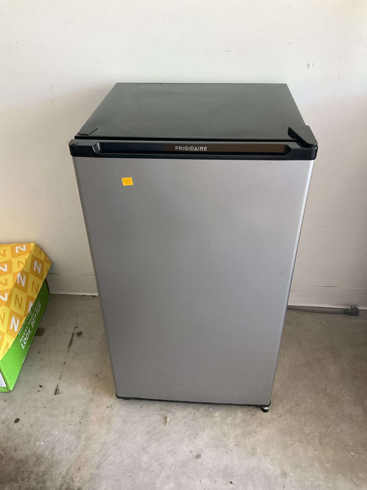 Frigidaire Apartment Size Refrigerator
