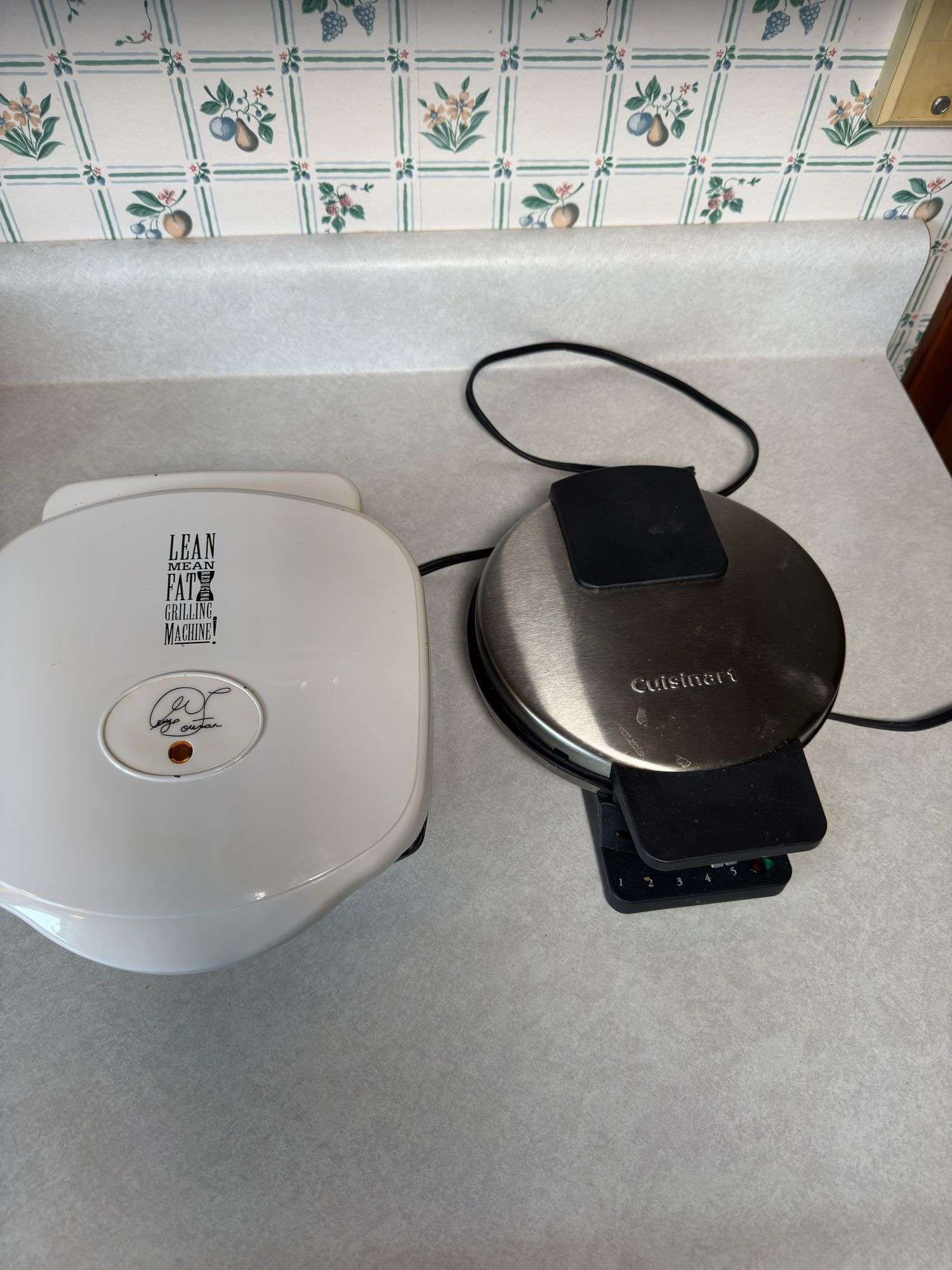 LEAN MEAN GRILLING MACHINE, CUISINART WAFFLE MAKER