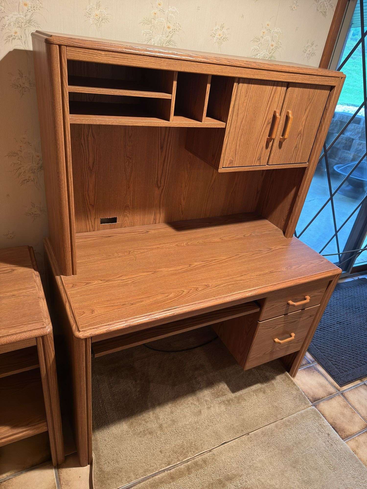 WOODEN COMPUTER DESK WITH ROLLING DESK CHAIR