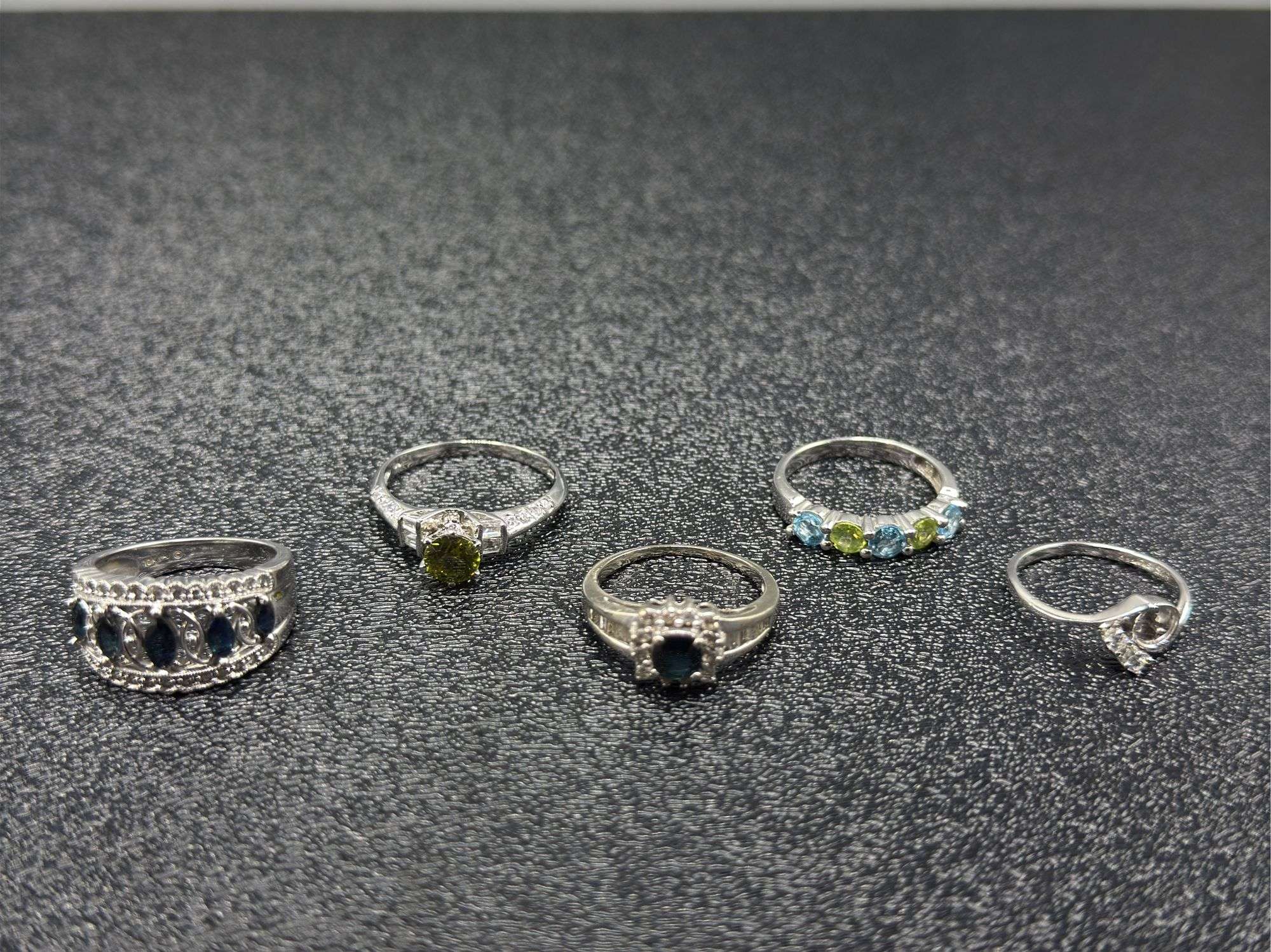 ASSORTED STERLING SILVER RINGS @ APPROX 36 GRAMS COMBINED