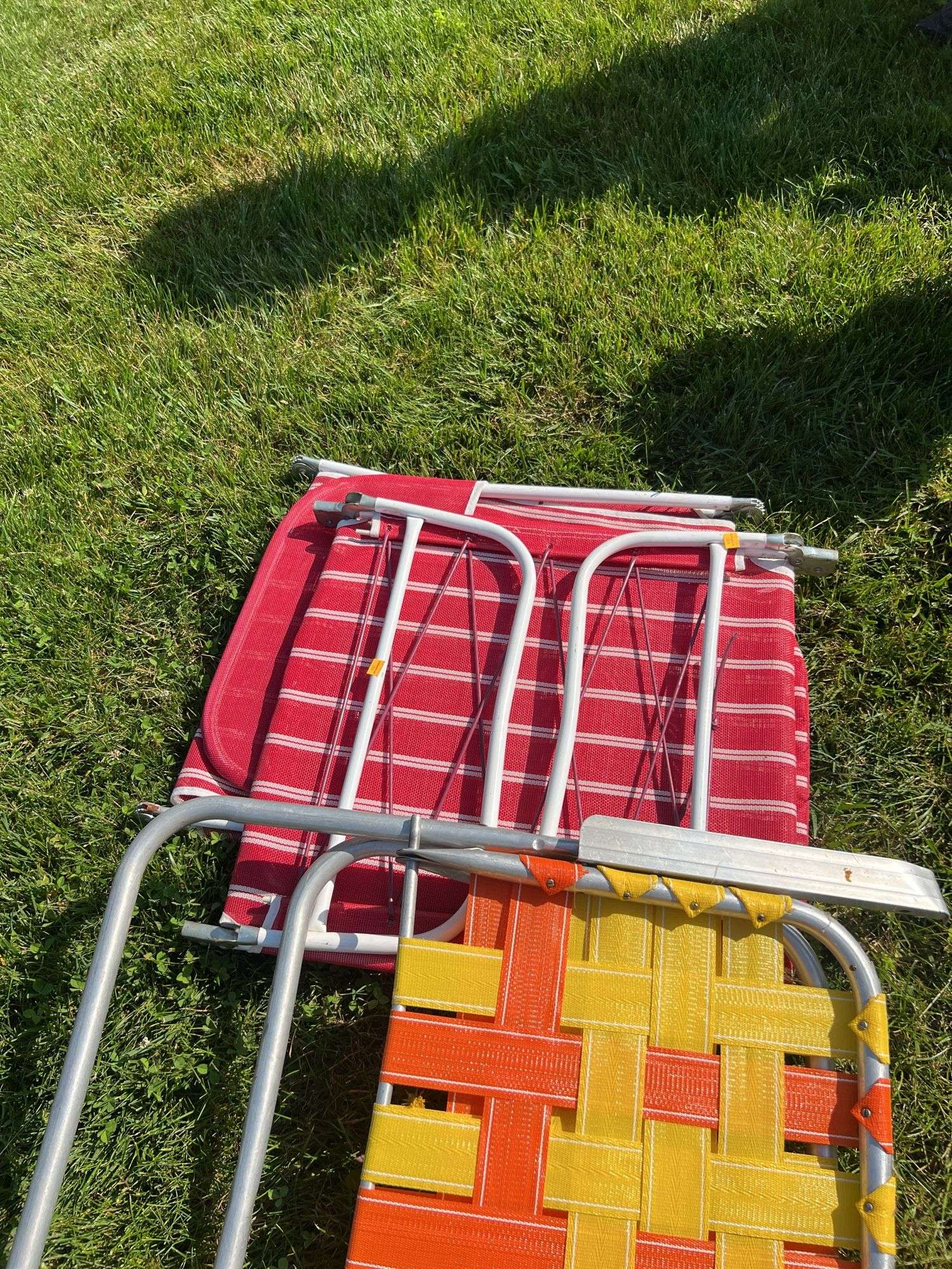(4) Foldable Lawn Chairs