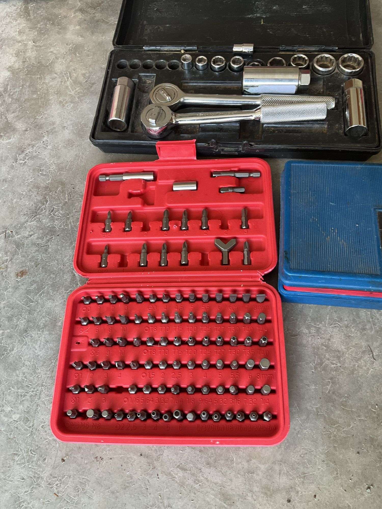 Socket Set, Screwdriver Bit Set, Screw and Nut Driver Set