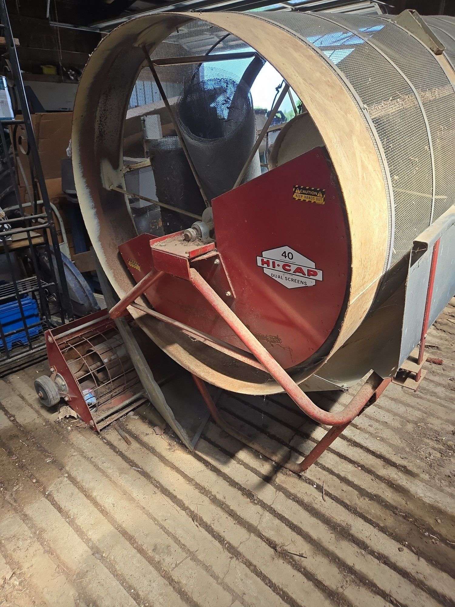 Hi-Cap 40 Grain cleaner w/ auger