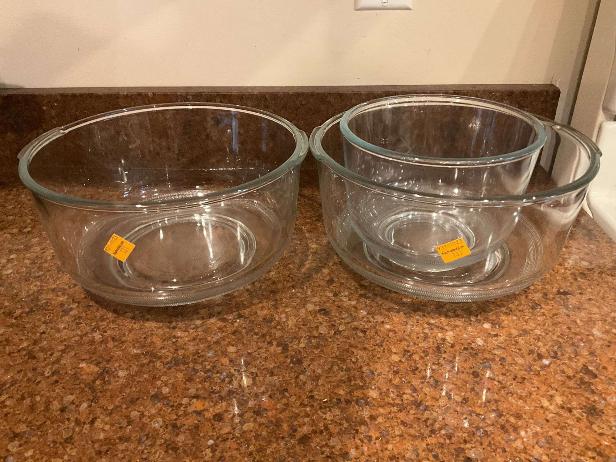 3 Piece Anchor Hocking Mixing Bowls