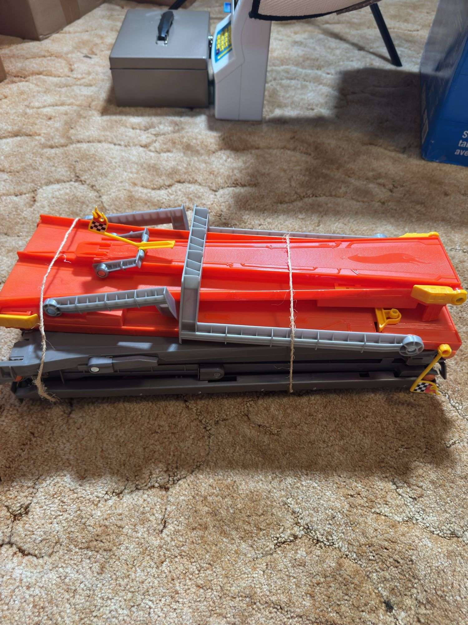 MATCHBOX CARS AND CARPET WITH ROADS