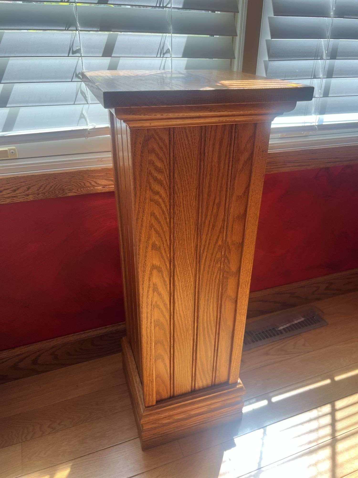 Oak Pedestal/Plant Stand