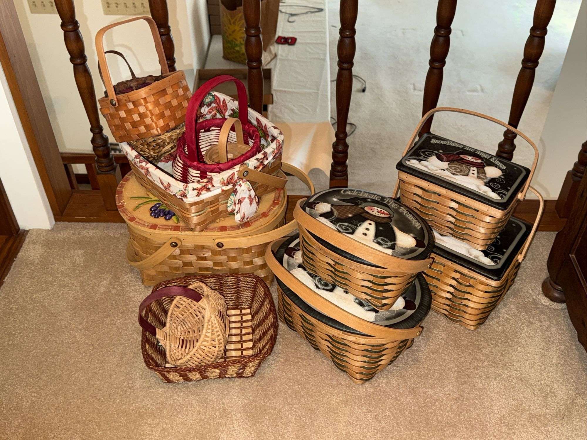 VARIETY OF WOVEN BASKETS