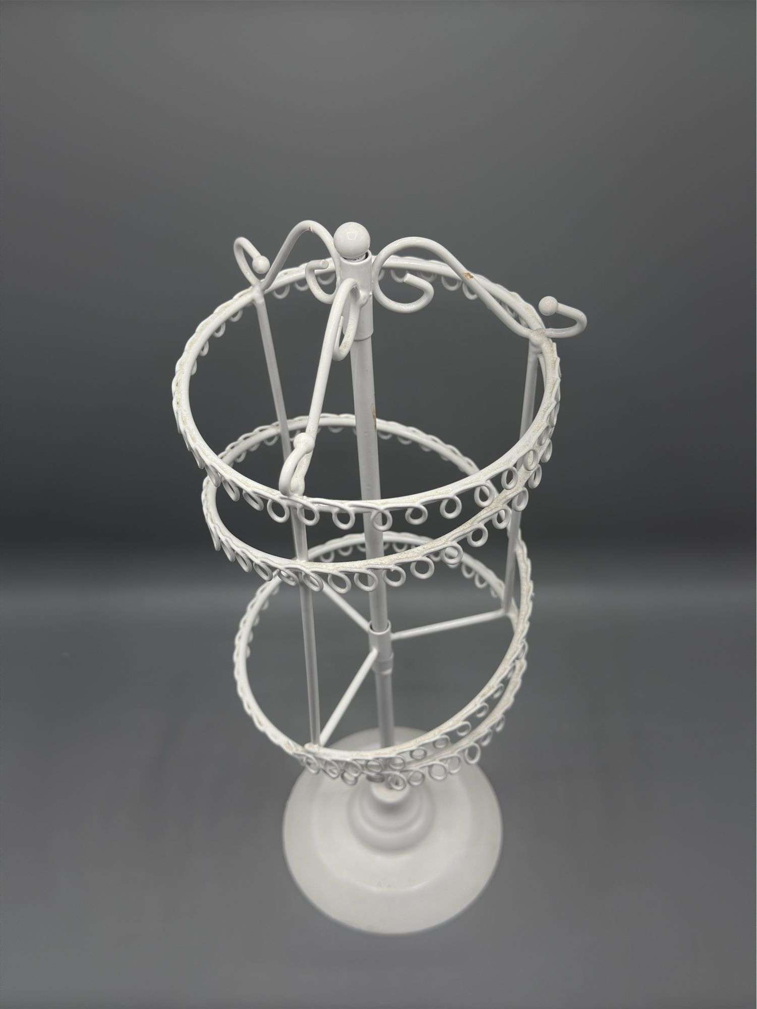 ROTATING JEWELRY CAROUSEL