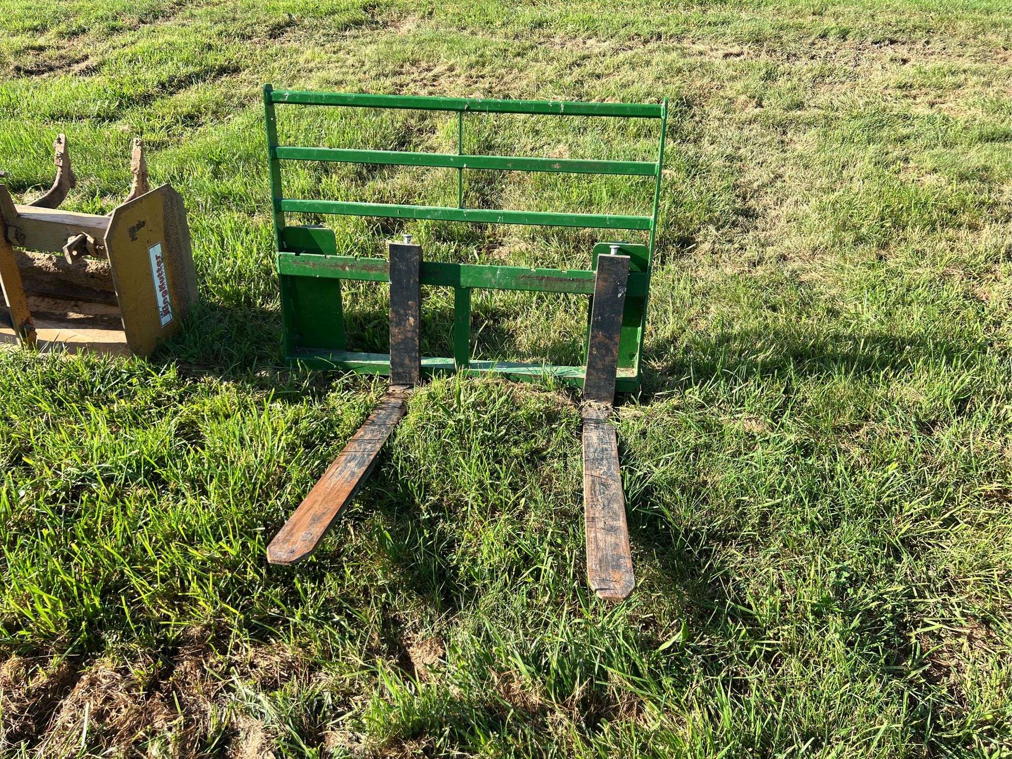 JD Pallet Forks