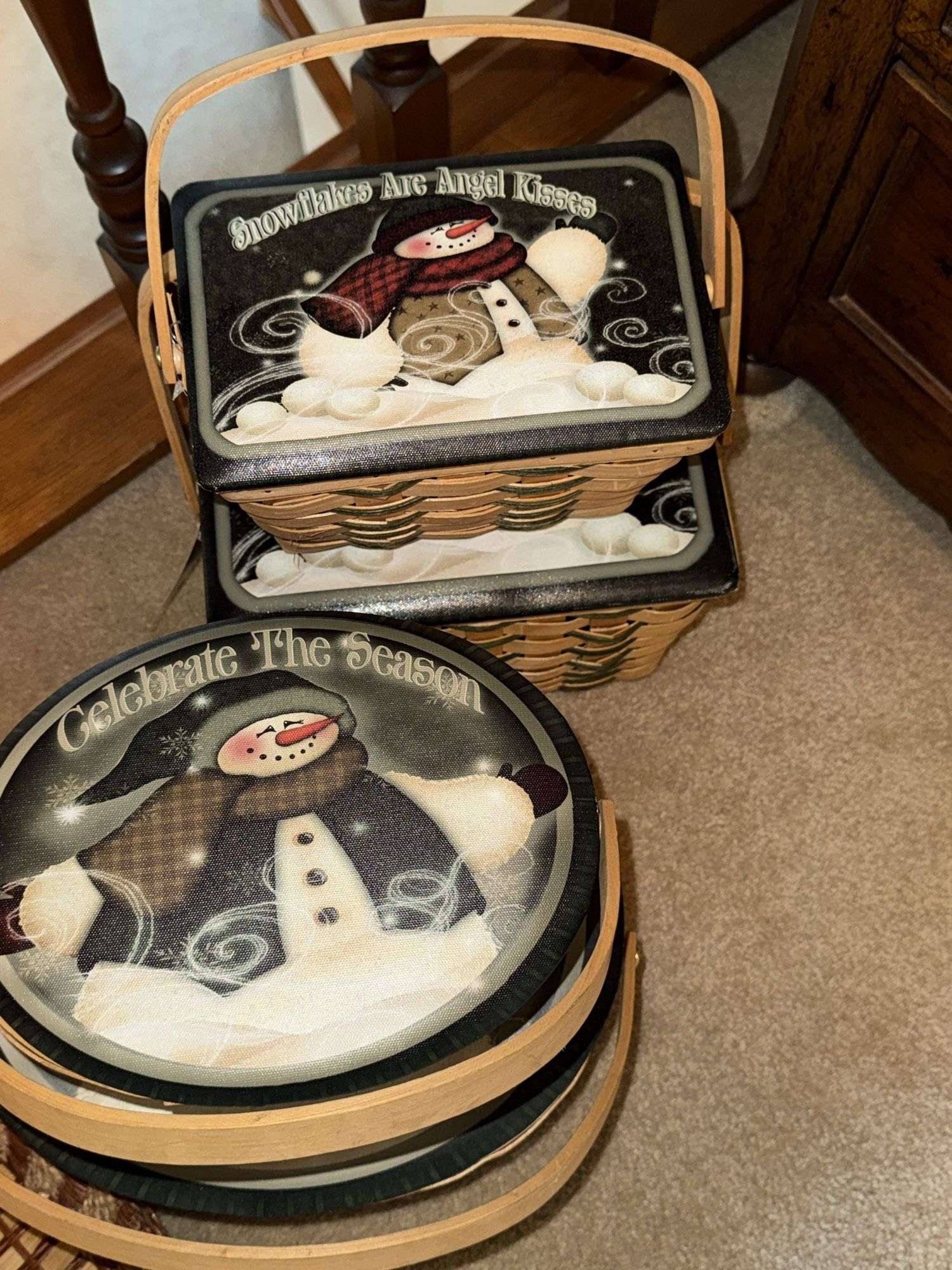 VARIETY OF WOVEN BASKETS
