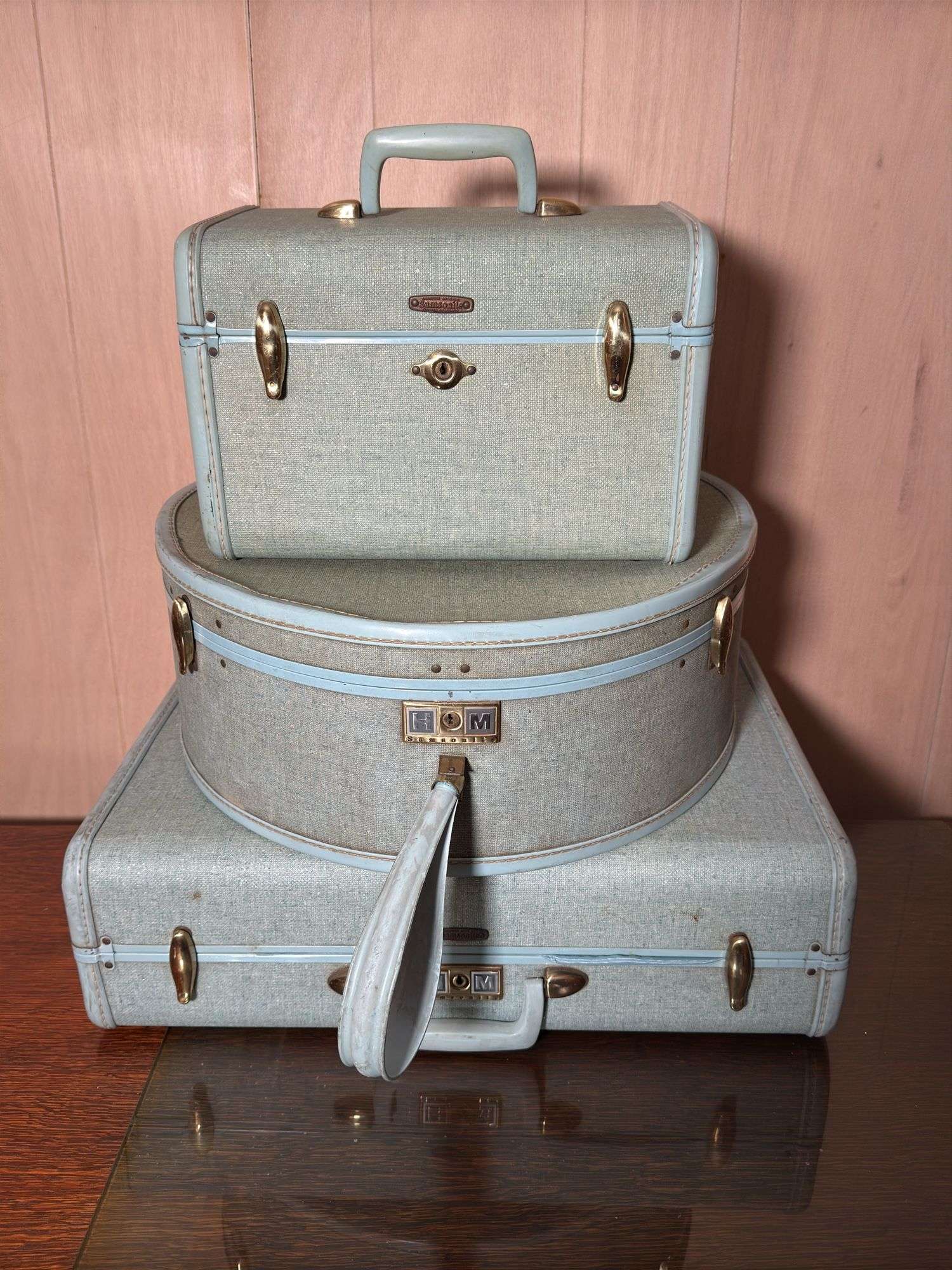 VINTAGE SAMSONITE LUGGAGE SET