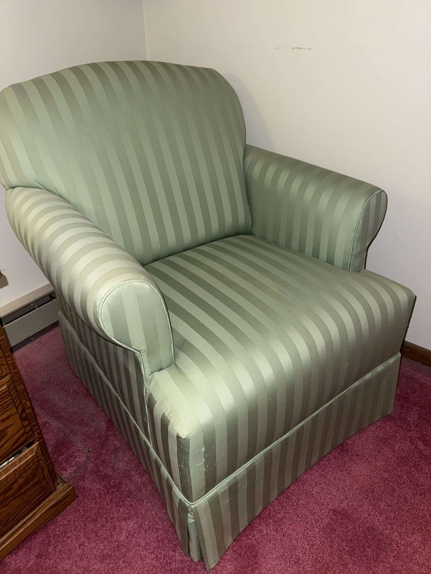 ACCENT ARM CHAIR