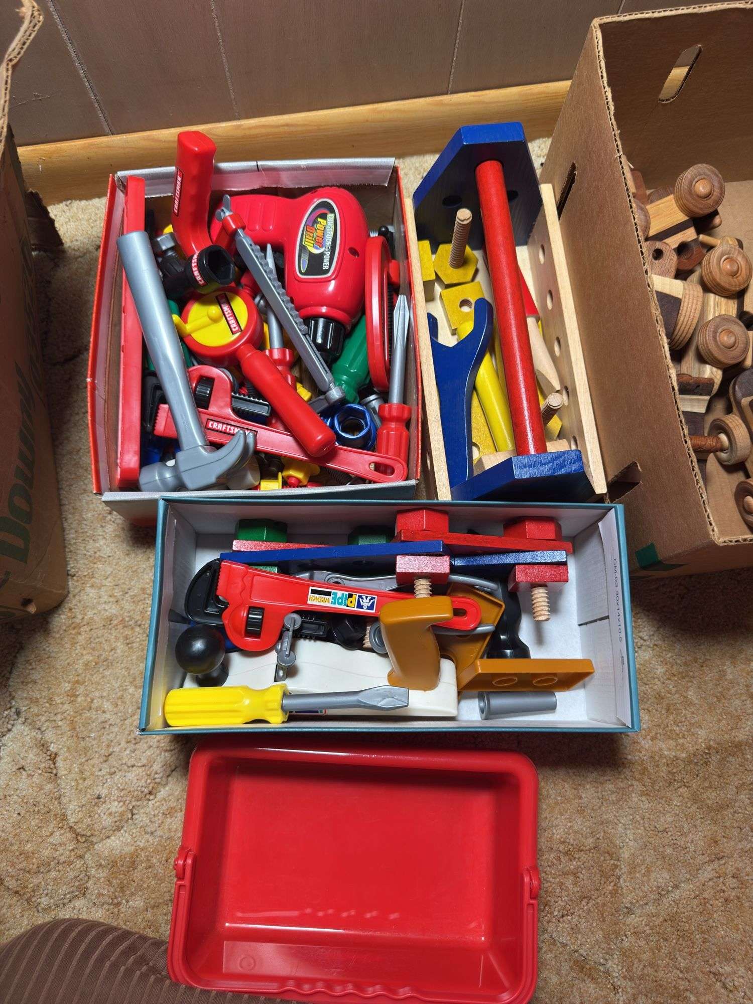 BUILDER TOYS