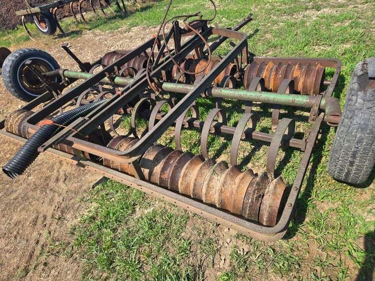 Uncataloged Items- Onsite Bidding Only For This Lot Items! click lot to view photos