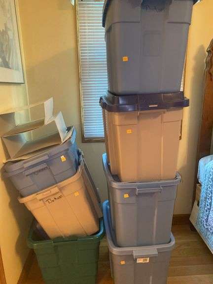 Assortment of Totes