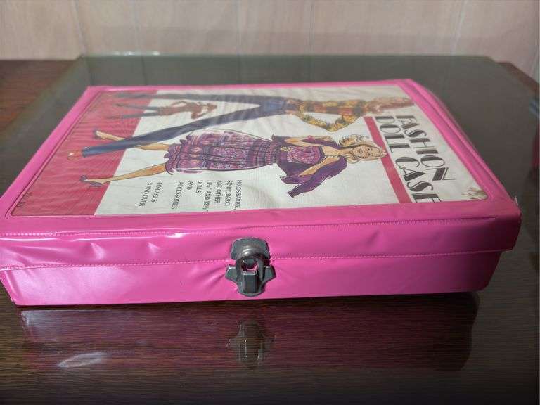 VINTAGE “THE WORLD OF BARBIE” DOLL CASE AND FASHION DOLL CASE WITH DOLLS AND CLOTHES