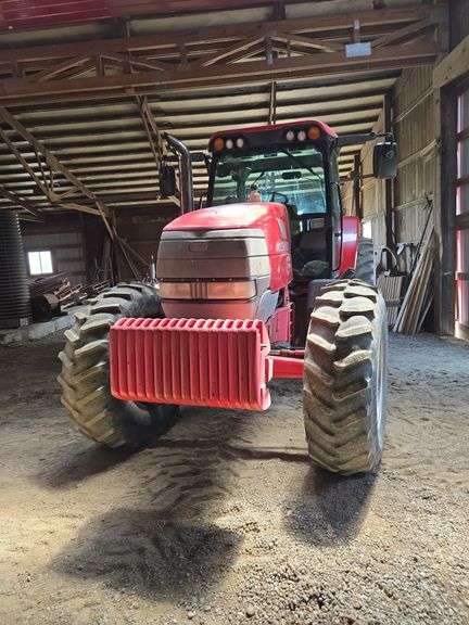 McCormick XTX 215 cab tractor