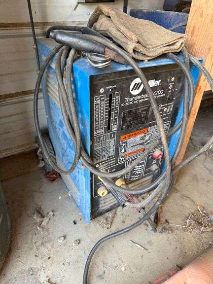 Uncataloged Items- Onsite Bidding Only For This Lot Items! click lot to view photos