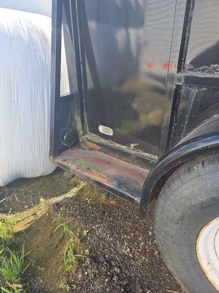 Custom-Fab livestock trailer- 7'x 18'