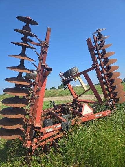 Krause 3950 23' disk harrow