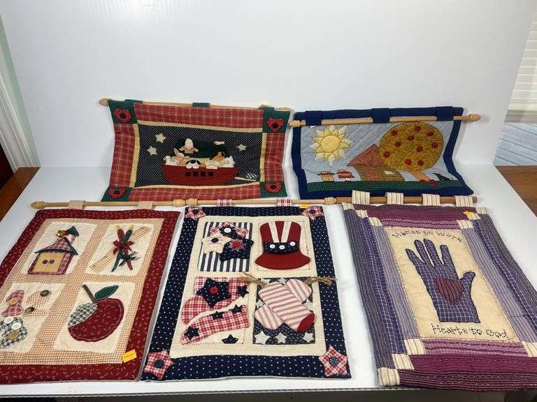 (5) Patchwork Quilt Wall Hangers