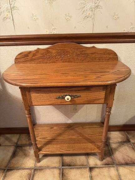 SOLID OAK HALL TABLE 15” x 31”