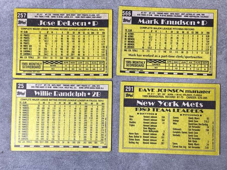 Topps Baseball Cards