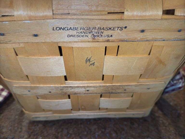 Longaberger Apple Picnic Basket