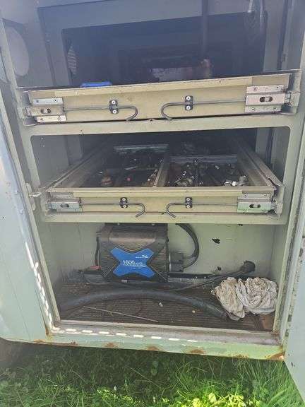 1999 Chevrolet 3500 mechanics truck