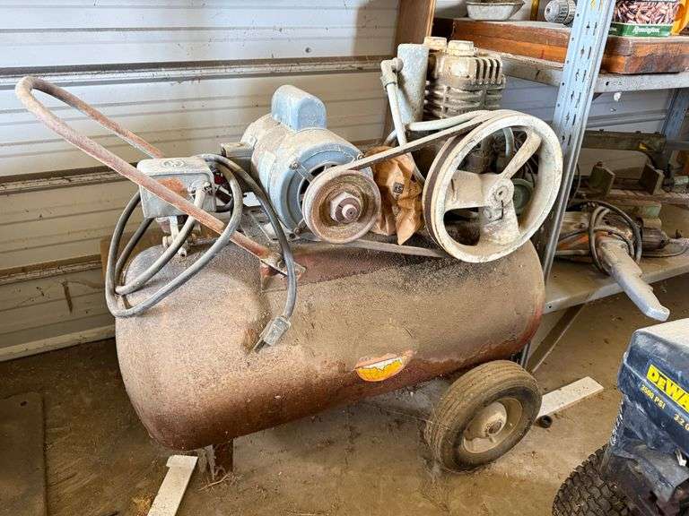 Uncataloged Items- Onsite Bidding Only For This Lot Items! click lot to view photos