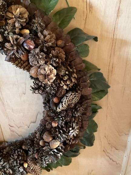 Decorative Wreath in Wooden Storage Box