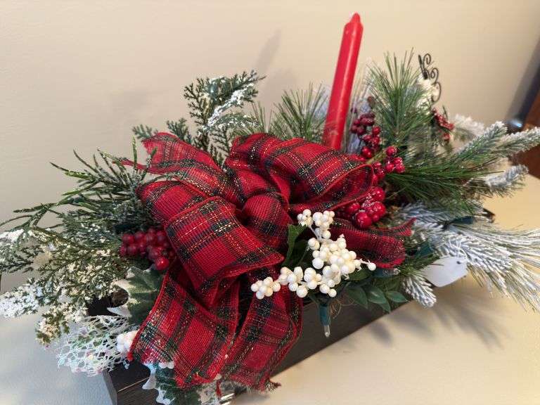 BLACK CHRISTMAS MANTLE BOX