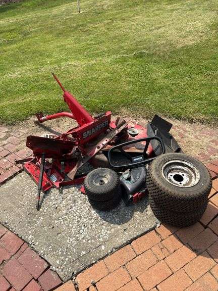 SNAPPER RIDING MOWER PARTS INCLUDING WHEELS, STEERING WHEEL/COLUMN, 28” MOWER DECK, GEAR BOX, BLADE,