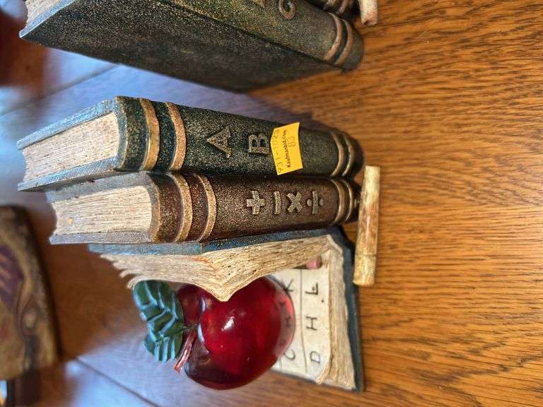 Apple Book Bookends