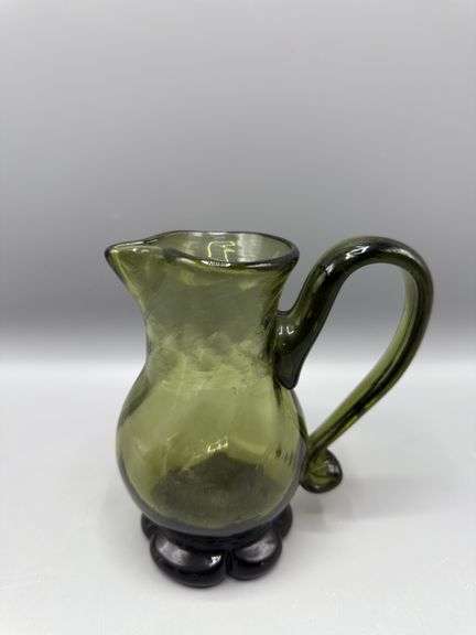 GLASSWARE PITCHERS AND VASES