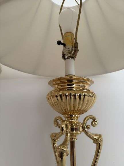 PAIR OF VINTAGE POLISHED BRASS TABLE LAMPS