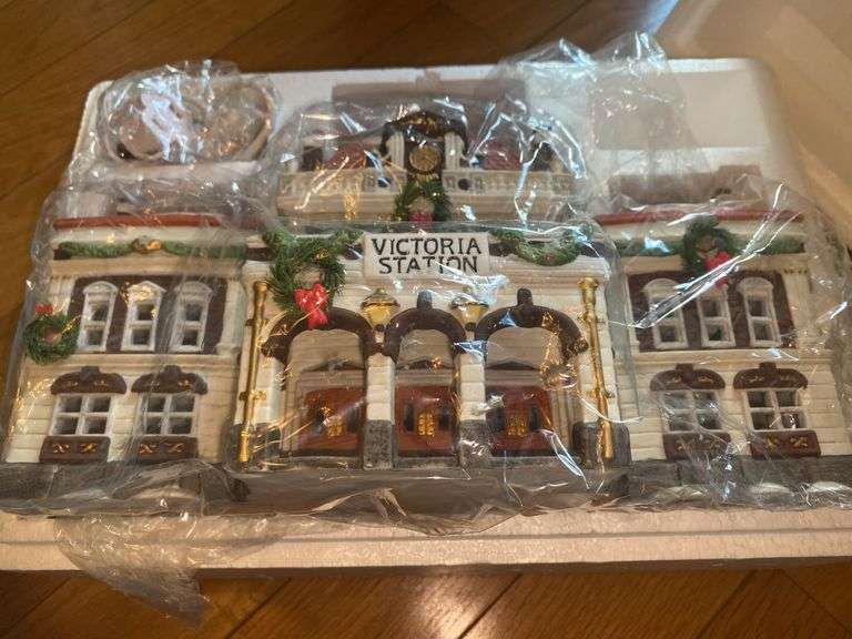 Heritage Village Collection “Victoria Station”